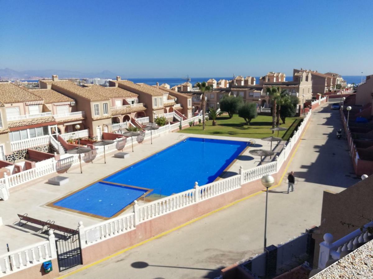 Bungalow Junto A La Piscina, Gran Alacant Санта Пола Экстерьер фото
